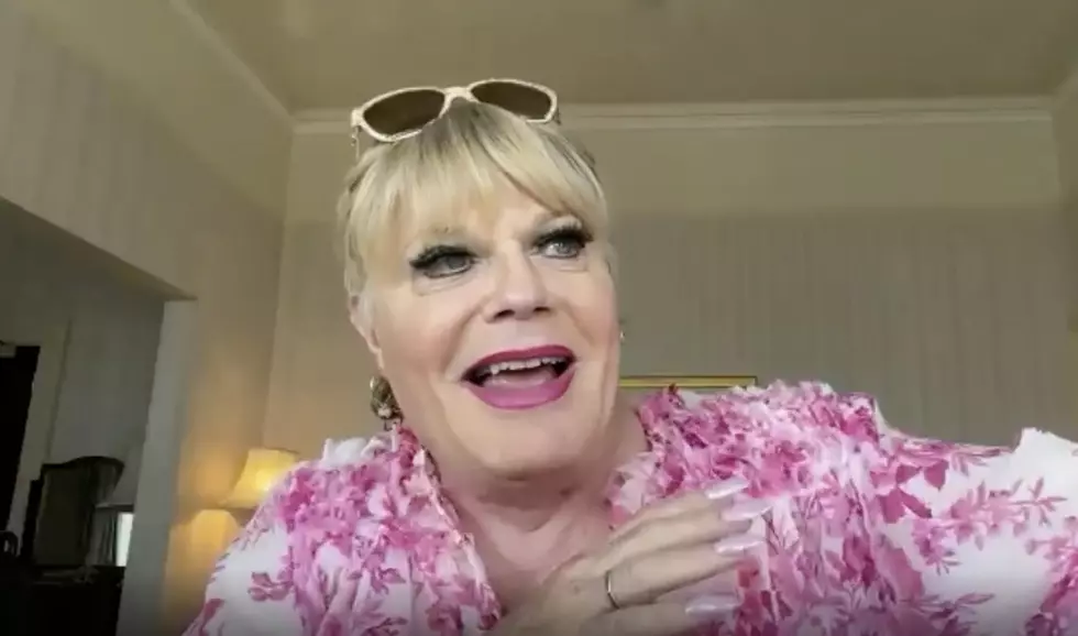 Eddie Izzard Keeps 35-Year Comedy Career ‘Molten’ With Remix Tour