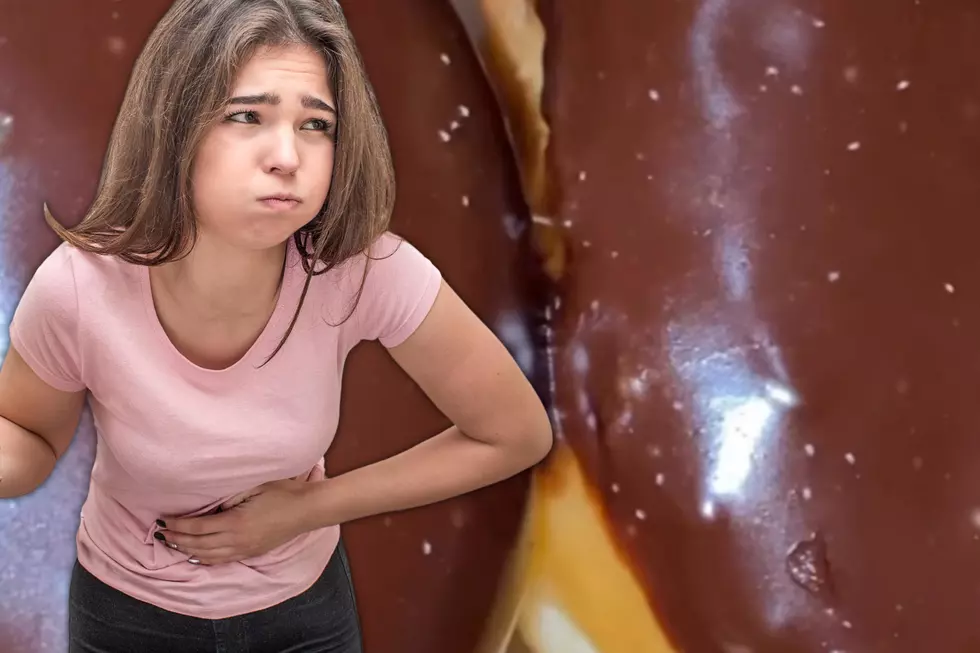 Illinois Woman Shares Vid Of Bugs On Her Donuts From Walmart